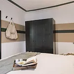 Sabah - 2 A Paradis / Petites Ecuries باريس