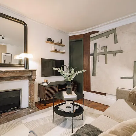 Apartment Sabah - 2 A Paradis / Petites Ecuries Paris