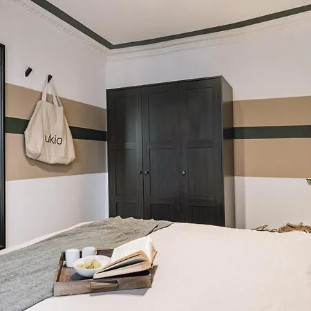 Sabah - 2 A Paradis / Petites Ecuries Paris