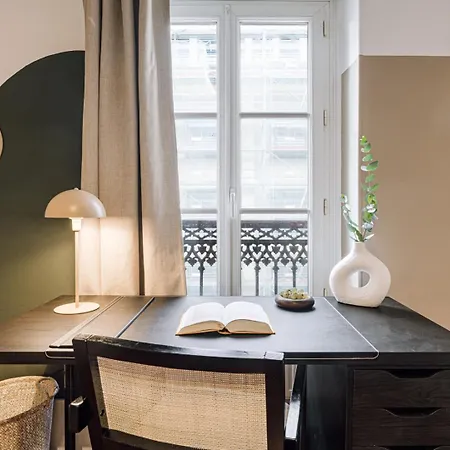 Apartment Sabah - 2 A Paradis / Petites Ecuries Paris